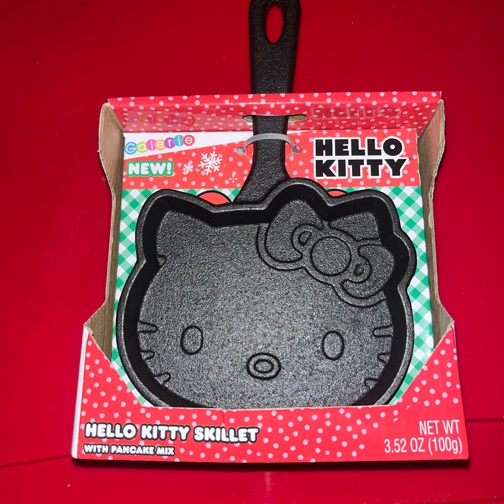 Hello Kitty Skillet with Pancake Mix